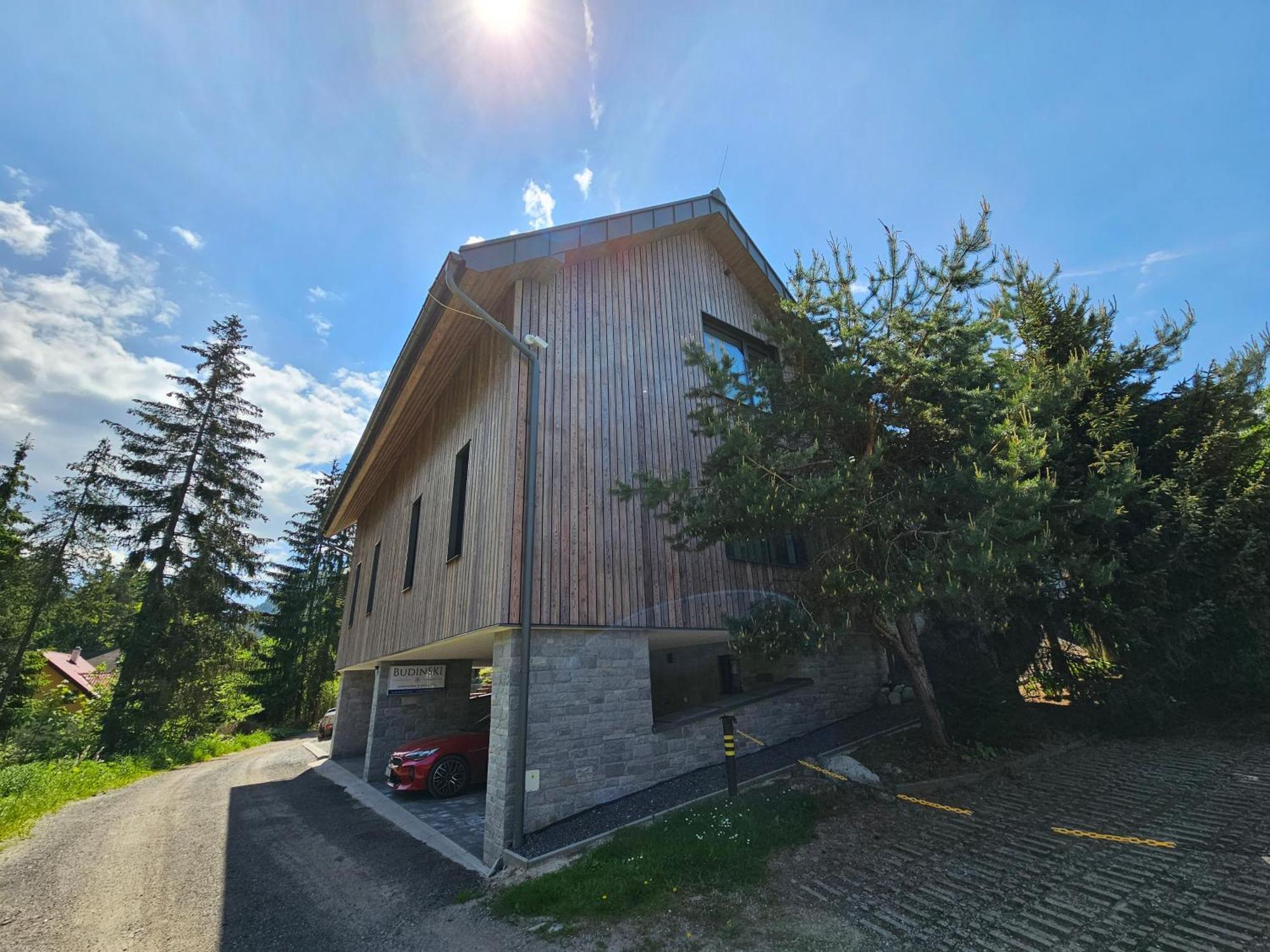 Liptovský Mikuláš Budinski Apartmany & Wellness מראה חיצוני תמונה
