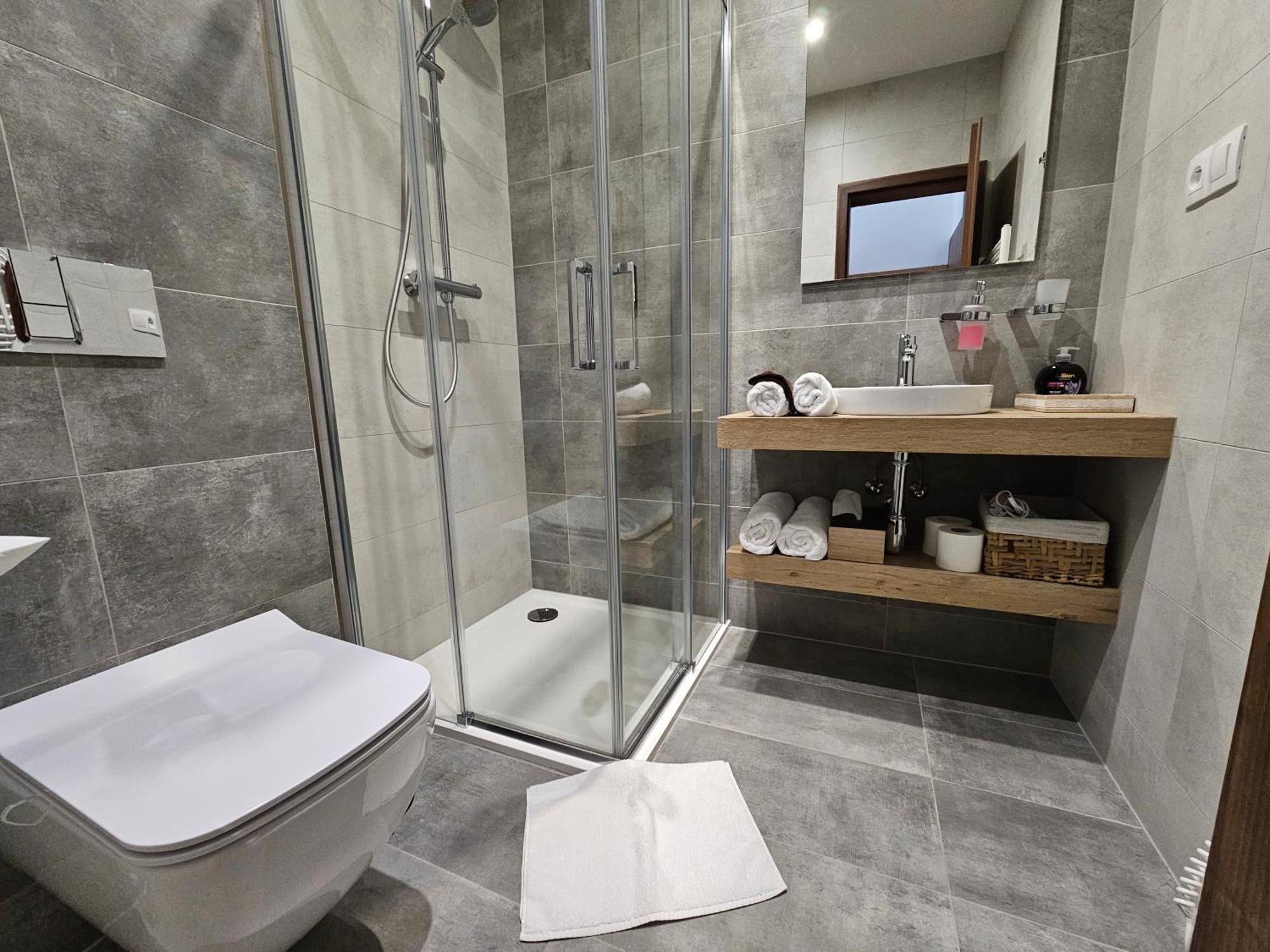 Liptovský Mikuláš Budinski Apartmany & Wellness מראה חיצוני תמונה